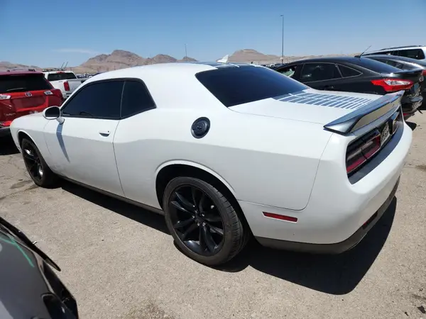 2C3CDZAG6GH358909 2016 DODGE CHALLENGER - Image 2
