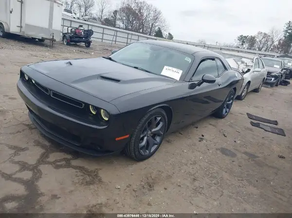 2C3CDZAG6HH501813 2017 DODGE CHALLENGER - Image 2
