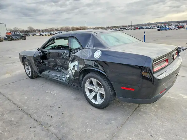 2C3CDZAG6HH502055 2017 DODGE CHALLENGER - Image 2