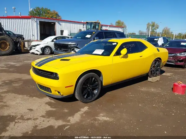 2C3CDZAG6HH502461 2017 DODGE CHALLENGER - Image 2