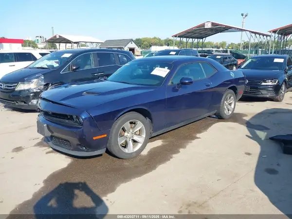 2C3CDZAG6HH543057 2017 DODGE CHALLENGER - Image 2