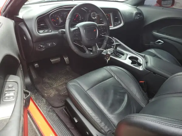 2C3CDZAG6HH554124 2017 DODGE CHALLENGER - Image 8