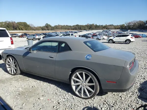 2C3CDZAG6HH568816 2017 DODGE CHALLENGER - Image 2