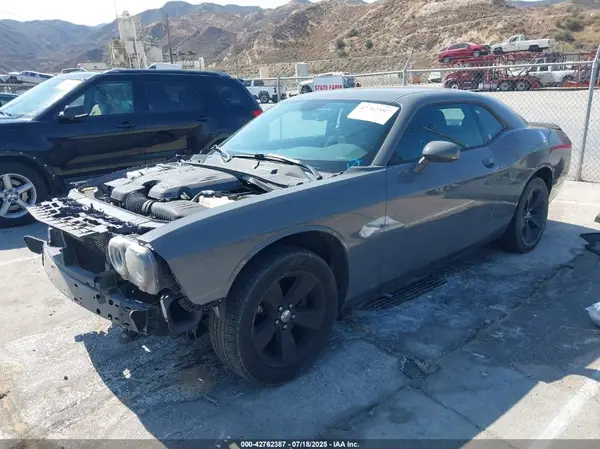 2C3CDZAG6HH631669 2017 DODGE CHALLENGER - Image 2