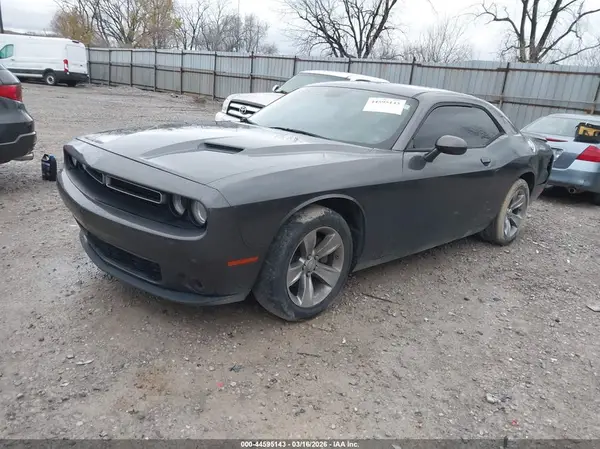 2C3CDZAG6JH128536 2018 DODGE CHALLENGER - Image 2