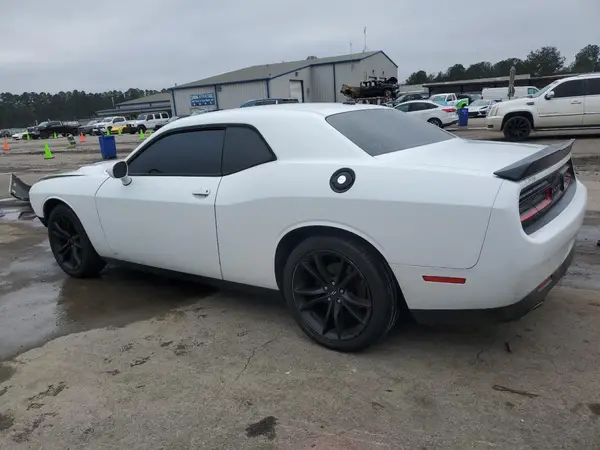 2C3CDZAG6JH178630 2018 DODGE CHALLENGER - Image 2