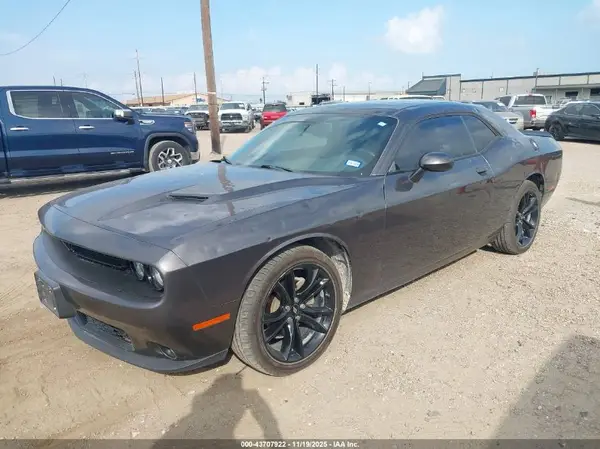 2C3CDZAG6JH204899 2018 DODGE CHALLENGER - Image 2