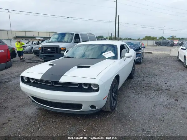2C3CDZAG6JH215207 2018 DODGE CHALLENGER - Image 2