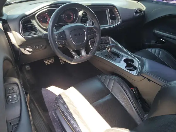 2C3CDZAG6JH217197 2018 DODGE CHALLENGER - Image 8