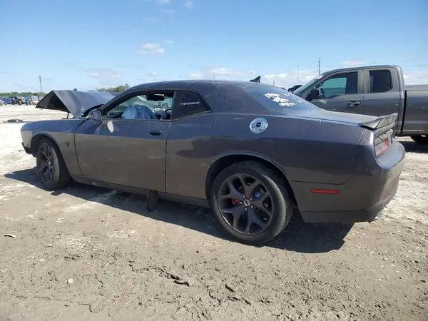 2C3CDZAG6JH219063 2018 DODGE CHALLENGER - Image 2