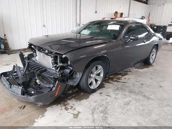 2C3CDZAG6JH228085 2018 DODGE CHALLENGER - Image 2