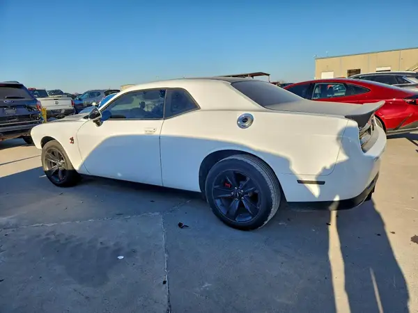 2C3CDZAG6JH245839 2018 DODGE CHALLENGER - Image 2