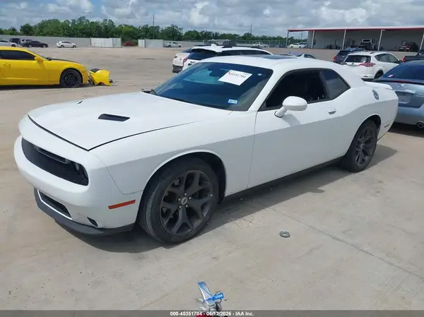 2C3CDZAG6JH258123 2018 DODGE CHALLENGER - Image 2