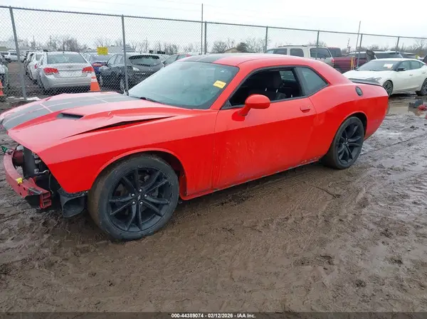 2C3CDZAG6JH270885 2018 DODGE CHALLENGER - Image 2