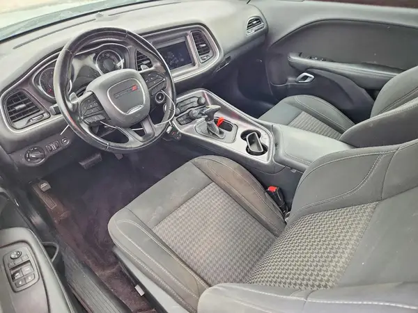 2C3CDZAG6JH318255 2018 DODGE CHALLENGER - Image 8