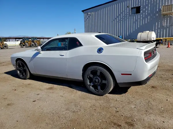 2C3CDZAG6JH321737 2018 DODGE CHALLENGER - Image 2