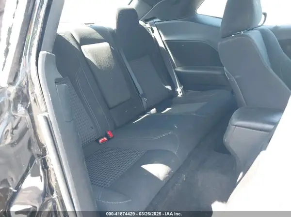 2C3CDZAG6KH525696 2019 DODGE CHALLENGER - Image 8