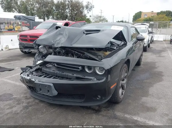 2C3CDZAG6KH571366 2019 DODGE CHALLENGER - Image 2