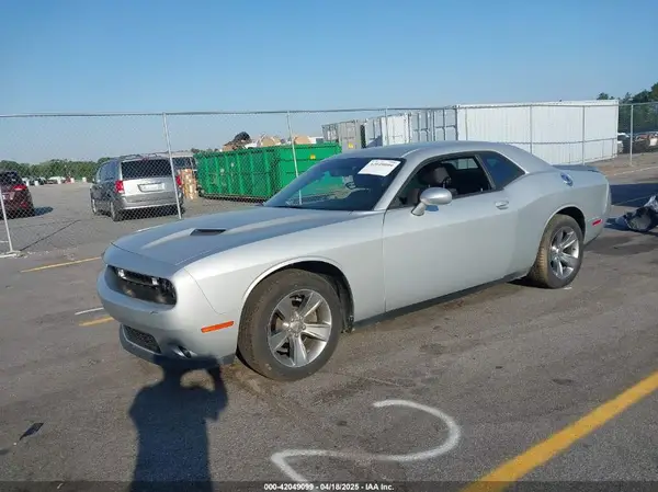 2C3CDZAG6KH674268 2019 DODGE CHALLENGER - Image 2