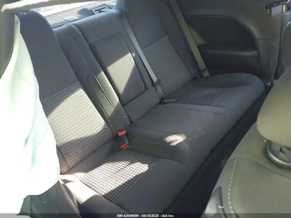 2C3CDZAG6KH674268 2019 DODGE CHALLENGER - Image 8
