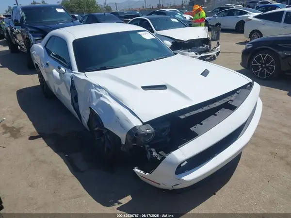 2C3CDZAG6KH680135 2019 DODGE CHALLENGER - Image 1
