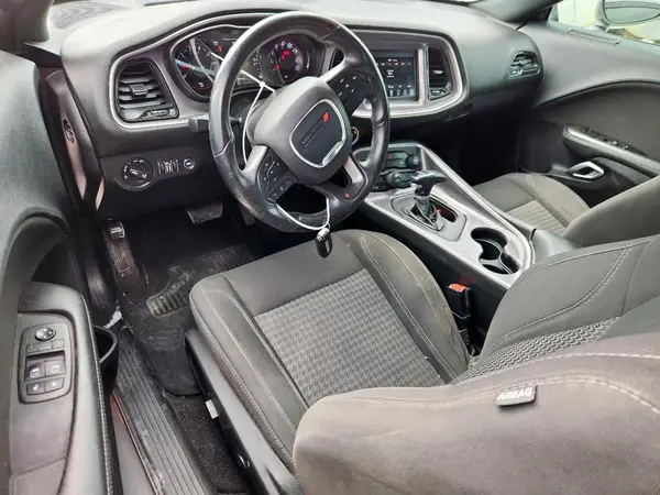 2C3CDZAG6KH717006 2019 DODGE CHALLENGER - Image 8