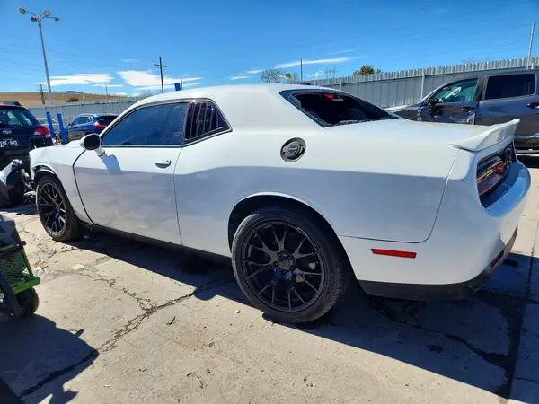 2C3CDZAG6LH139488 2020 DODGE CHALLENGER - Image 2
