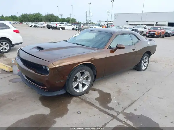 2C3CDZAG6MH637529 2021 DODGE CHALLENGER - Image 2