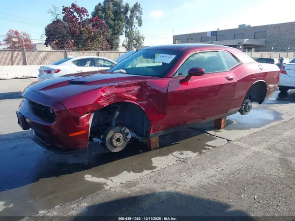 2C3CDZAG6NH185308 2022 DODGE CHALLENGER - Image 2