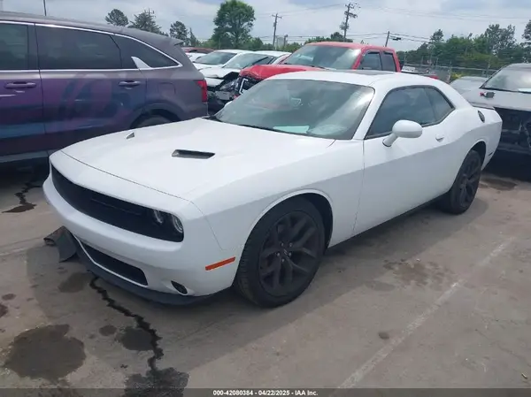 2C3CDZAG6PH524779 2023 DODGE CHALLENGER - Image 2