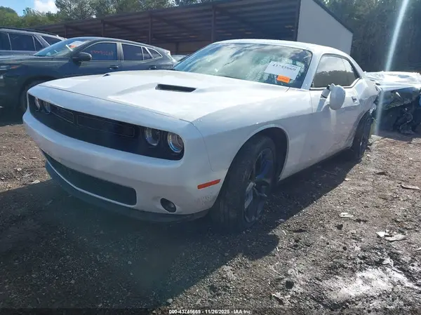 2C3CDZAG6PH574419 2023 DODGE CHALLENGER - Image 2