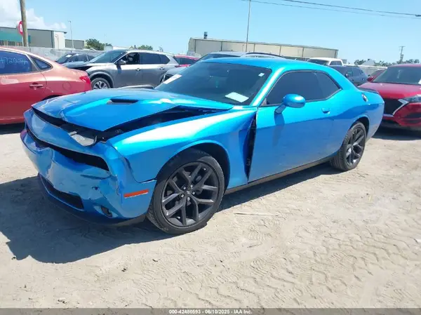2C3CDZAG6PH581824 2023 DODGE CHALLENGER - Image 2