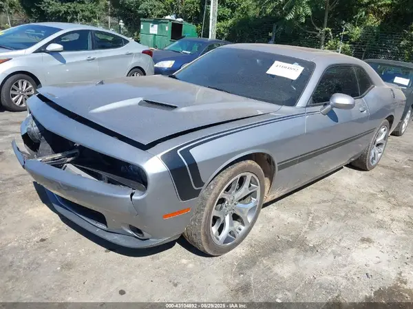 2C3CDZAG7GH101628 2016 DODGE CHALLENGER - Image 2