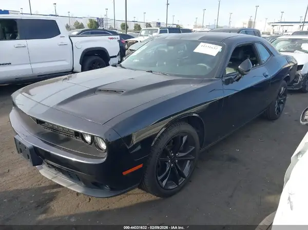 2C3CDZAG7GH137674 2016 DODGE CHALLENGER - Image 2