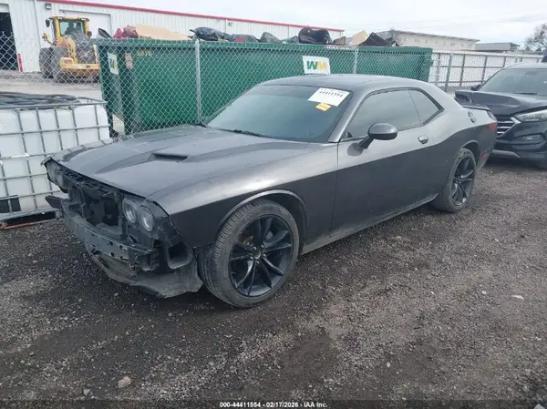 2C3CDZAG7GH164700 2016 DODGE CHALLENGER - Image 2
