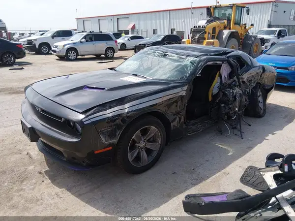 2C3CDZAG7GH184185 2016 DODGE CHALLENGER - Image 2