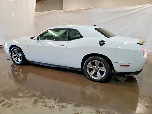 2C3CDZAG7GH195767 2016 DODGE CHALLENGER - Image 2