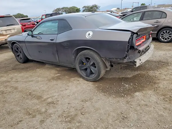 2C3CDZAG7GH201065 2016 DODGE CHALLENGER - Image 2