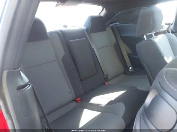 2C3CDZAG7GH202264 2016 DODGE CHALLENGER - Image 8