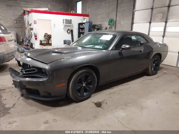 2C3CDZAG7GH236415 2016 DODGE CHALLENGER - Image 2