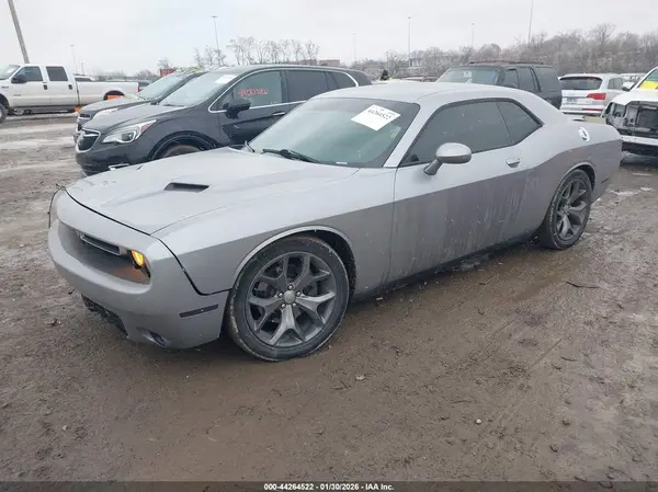 2C3CDZAG7GH280169 2016 DODGE CHALLENGER - Image 2