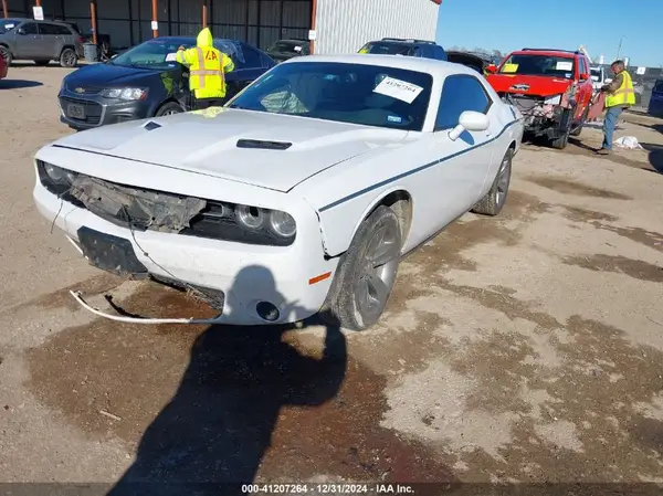 2C3CDZAG7GH290586 2016 DODGE CHALLENGER - Image 2