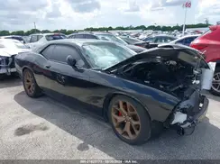 2C3CDZAG7GH300310 2016 DODGE CHALLENGER