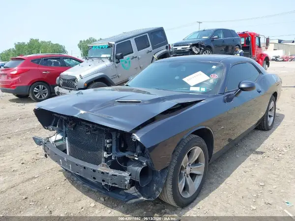 2C3CDZAG7HH549157 2017 DODGE CHALLENGER - Image 2