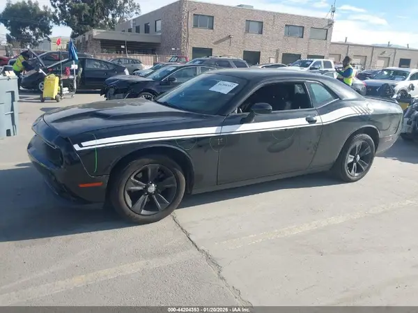 2C3CDZAG7HH572681 2017 DODGE CHALLENGER - Image 2
