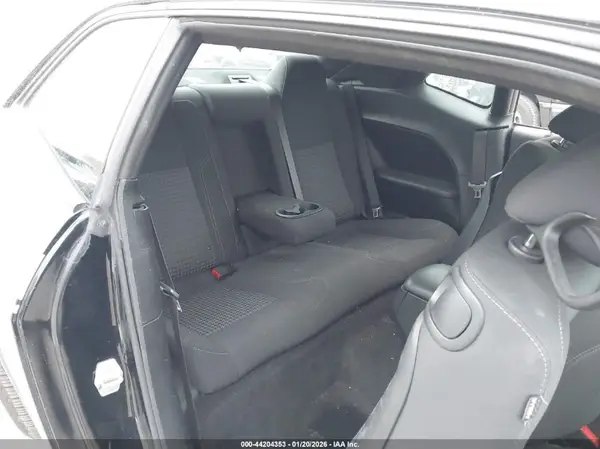 2C3CDZAG7HH572681 2017 DODGE CHALLENGER - Image 8