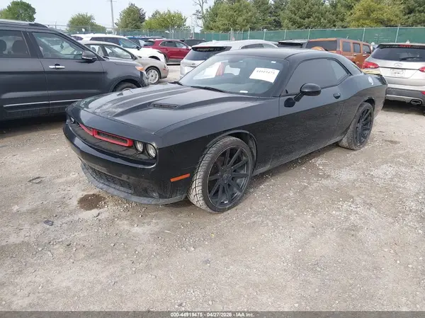 2C3CDZAG7HH573393 2017 DODGE CHALLENGER - Image 2