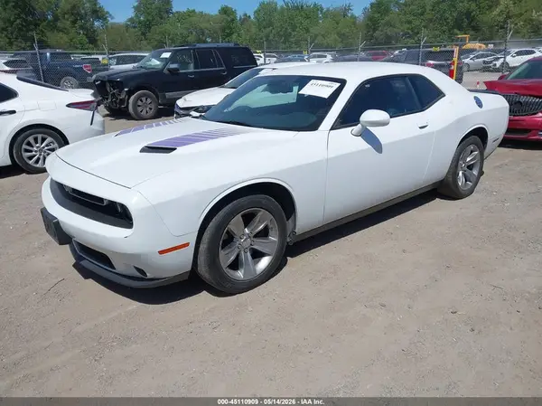 2C3CDZAG7HH592610 2017 DODGE CHALLENGER - Image 2
