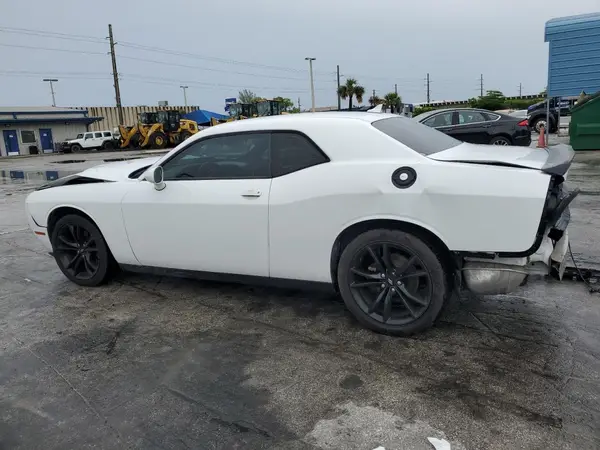 2C3CDZAG7HH601256 2017 DODGE CHALLENGER - Image 2
