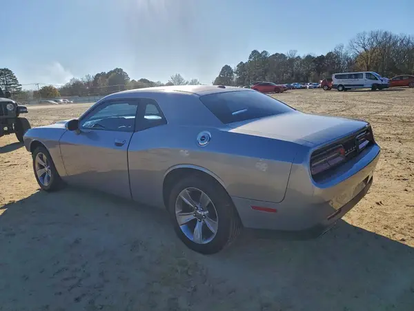 2C3CDZAG7HH607817 2017 DODGE CHALLENGER - Image 2